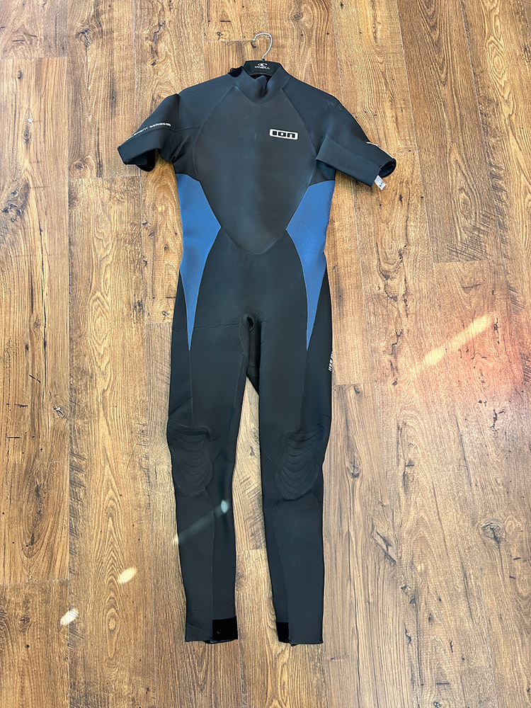 ion element 3/2 XL #011 £40 ion element 3/2 XL #011 £40