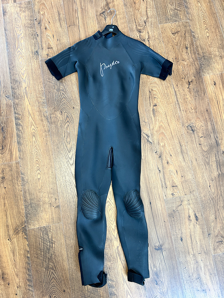 Neil Pryde 3/2 women’s L/40 #037 £20 Neil Pryde 3/2 women’s L/40 #037 £20