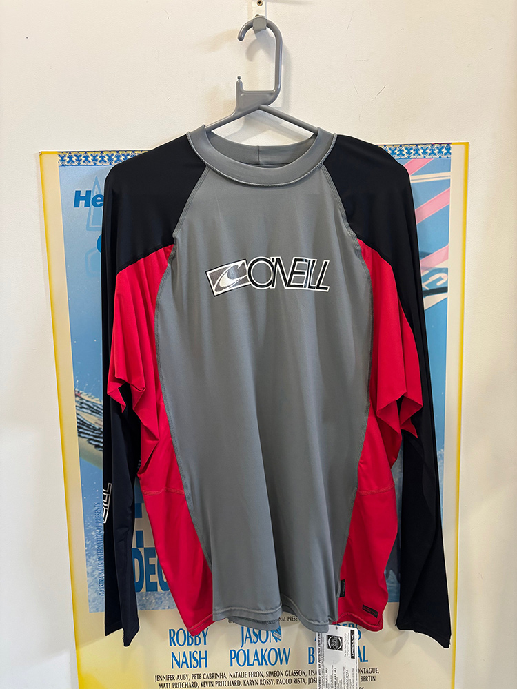 O'Neill Mens L/S Rash Vest - Grey/Red O'Neill Mens L/S Rash Vest - Grey/Red